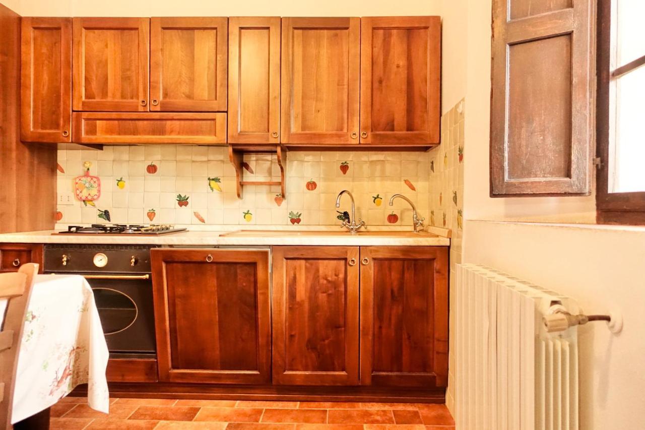 Villa Buonsignori - Wine & Olive Oil Farm Corsano  المظهر الخارجي الصورة