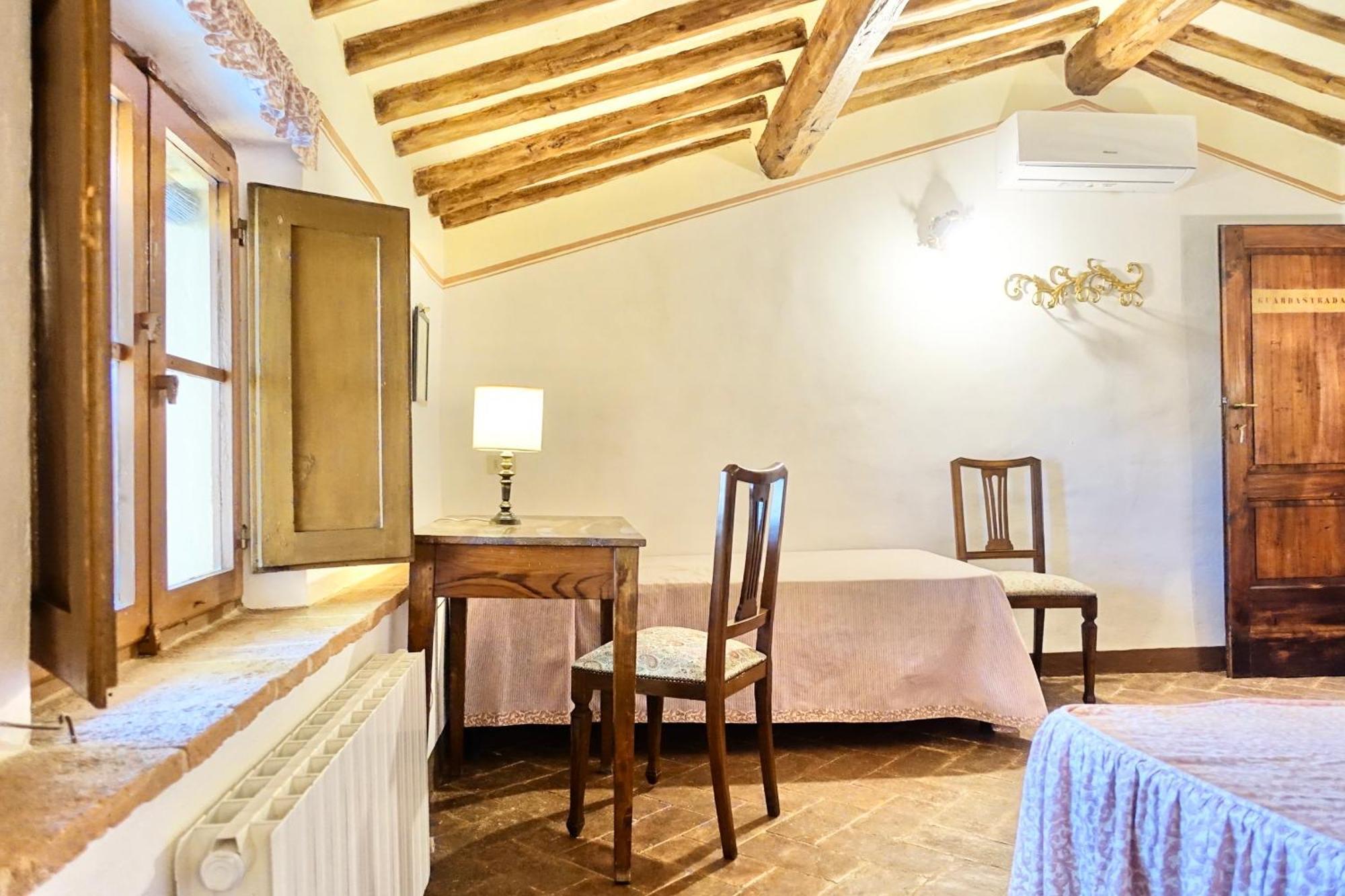 Villa Buonsignori - Wine & Olive Oil Farm Corsano  المظهر الخارجي الصورة